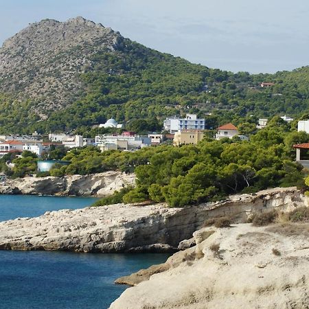 Kavos Bay Seafront Hotel Agia Marina  Exterior photo